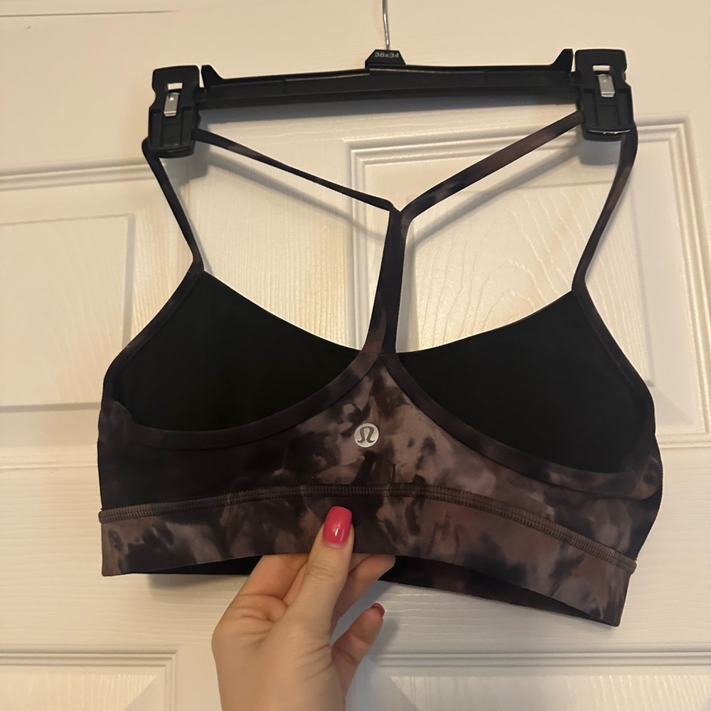 Lululemon size 6 marble bra with pads